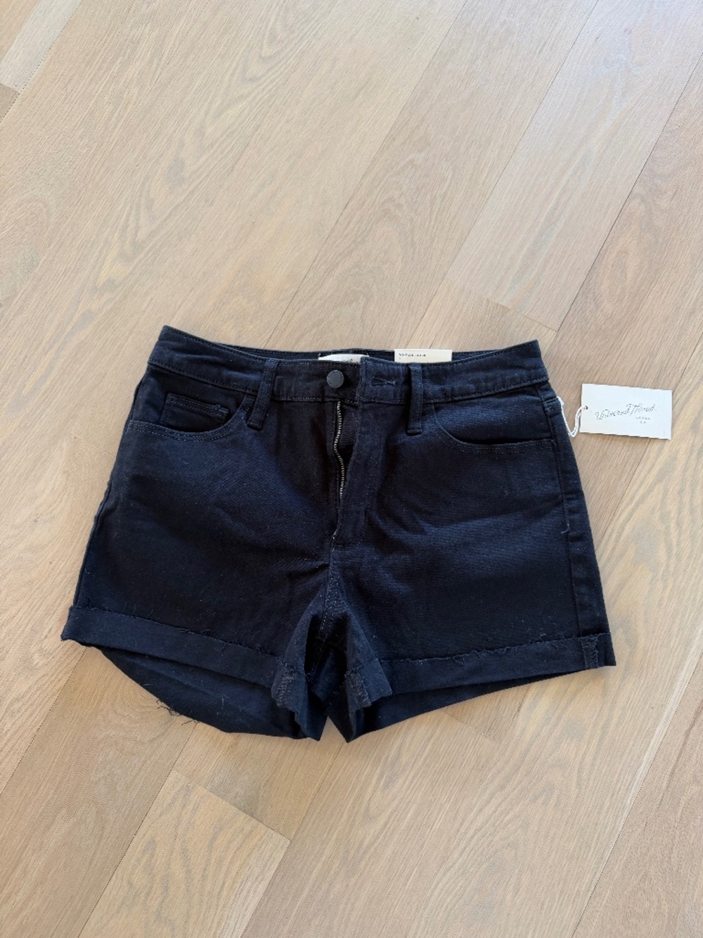 Universal Thread High Rise Shorts - Picture 1 of 3
